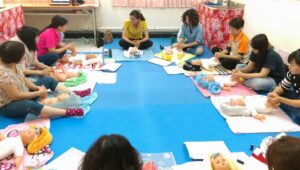 2016/12/25嬰幼兒按摩自費班課程照片16